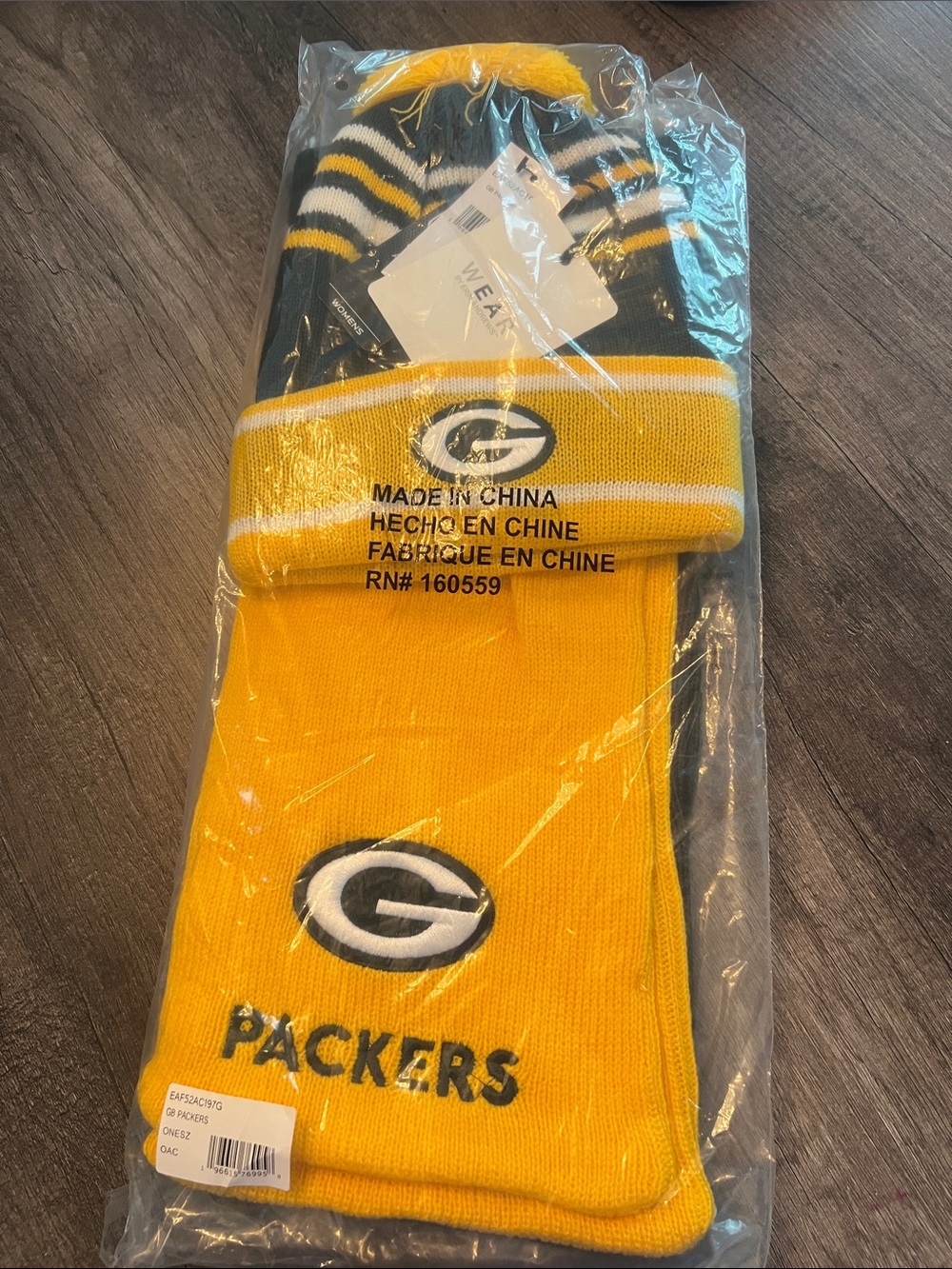 Green Bay Packers Yellow & Green Knit Beanie and Scarf Set